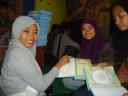 Distribusi Al-Quran 2012 dalam Bakti Sosial Mahasiswa Telkom PENS